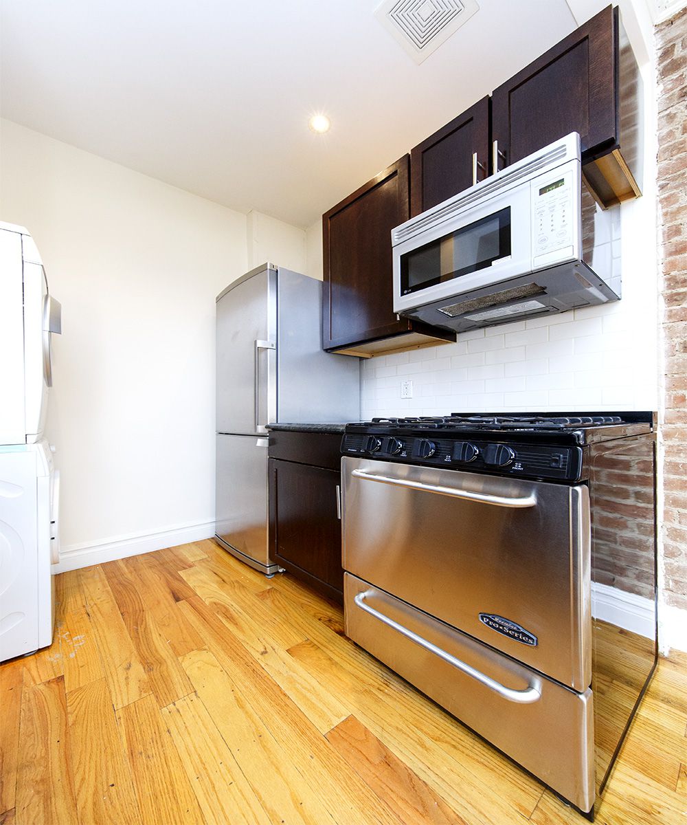 Cards of no fee NYC apartments for rent directly from property